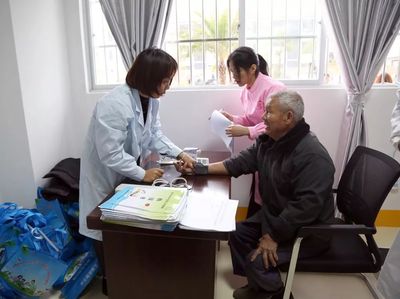 钦州港区首家社区居家养老服务中心正式启用